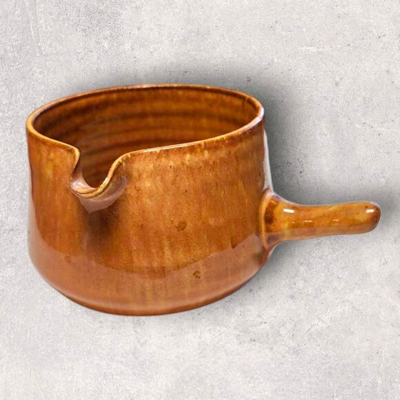 Vintage Studio Pottery Creamer Signed VS MCM Brown Glaze Handcrafted 3x2” - Picture 3 of 9